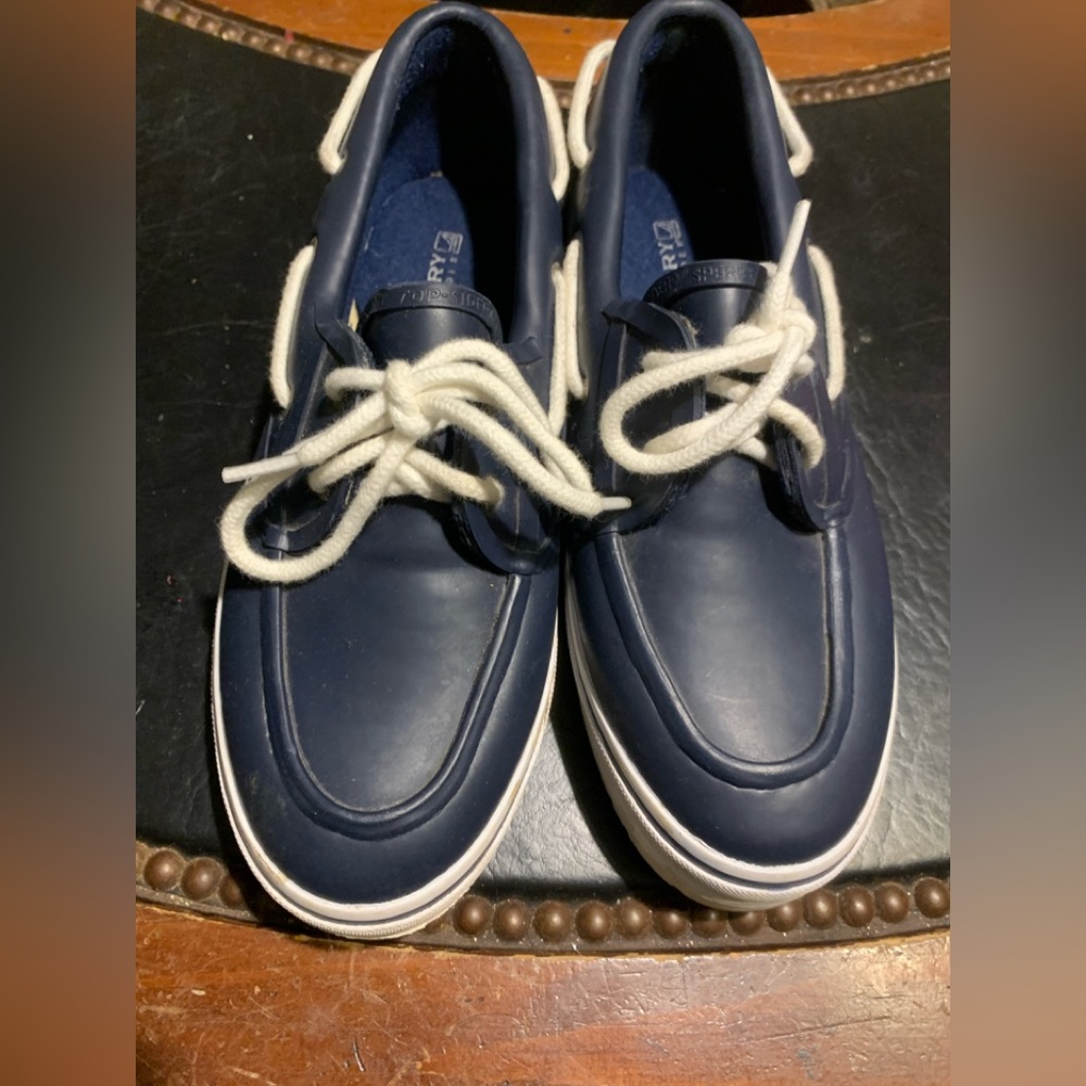 Women’s sz 9 Sperry Top Sider Blue Boat Shoes. Worn 4 times. No box. Make offer.